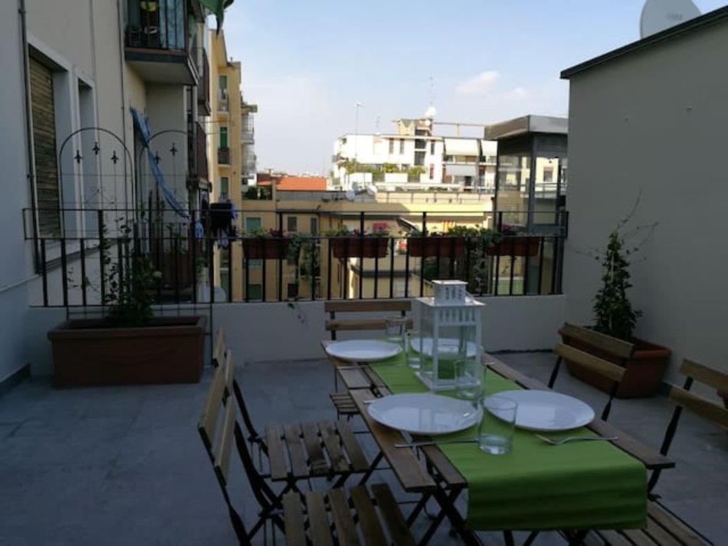 Appartamento Con Grande Terrazzo In Via Lomellina - Lome 527 Milán Exterior foto